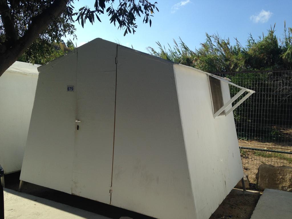 Cabin (2 Adults)